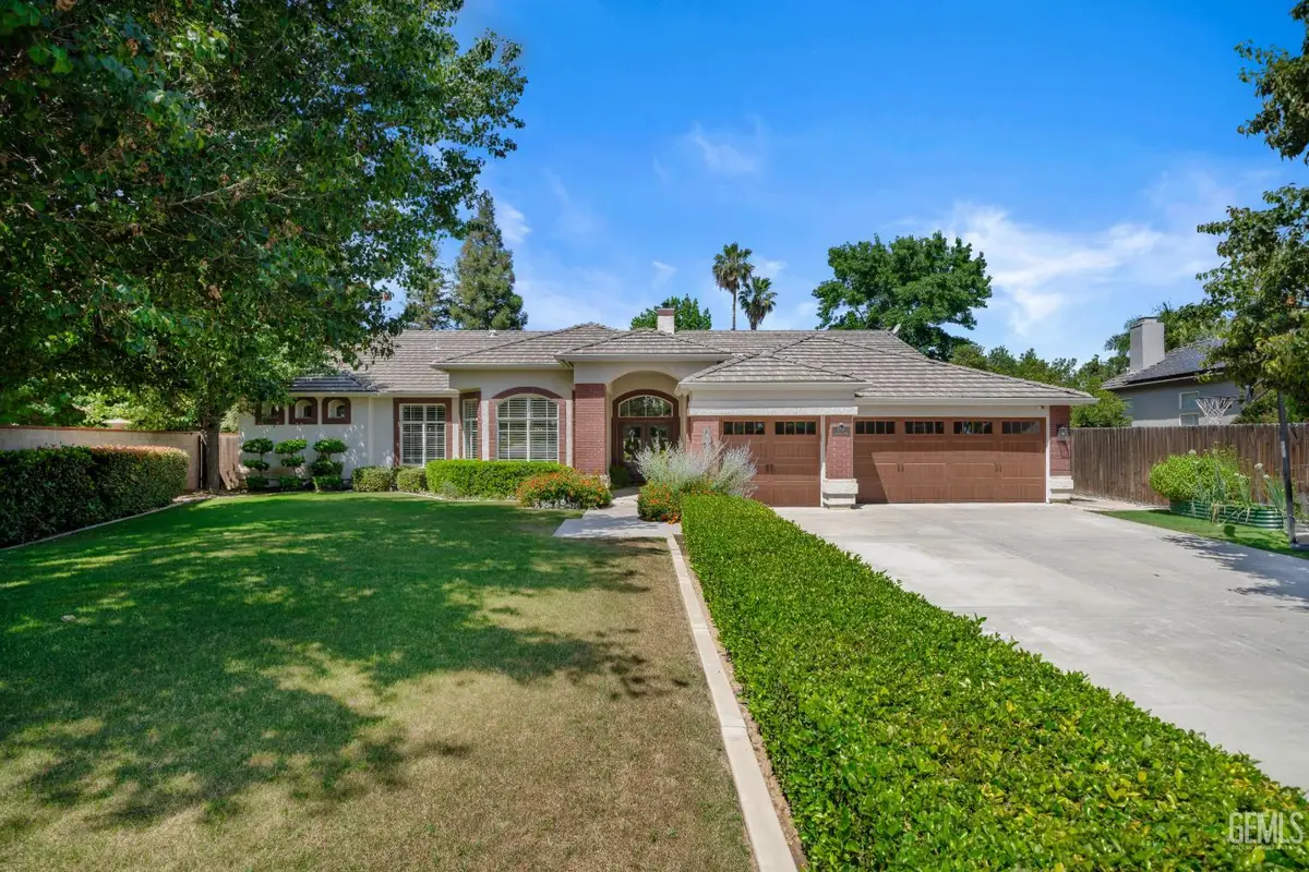 6717 PARK WEST CIRCLE, Bakersfield, CA 93308 - #1
