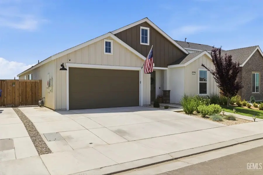 3217 GOLDEN TRAILS LANE, Shafter, CA 93263 - #3