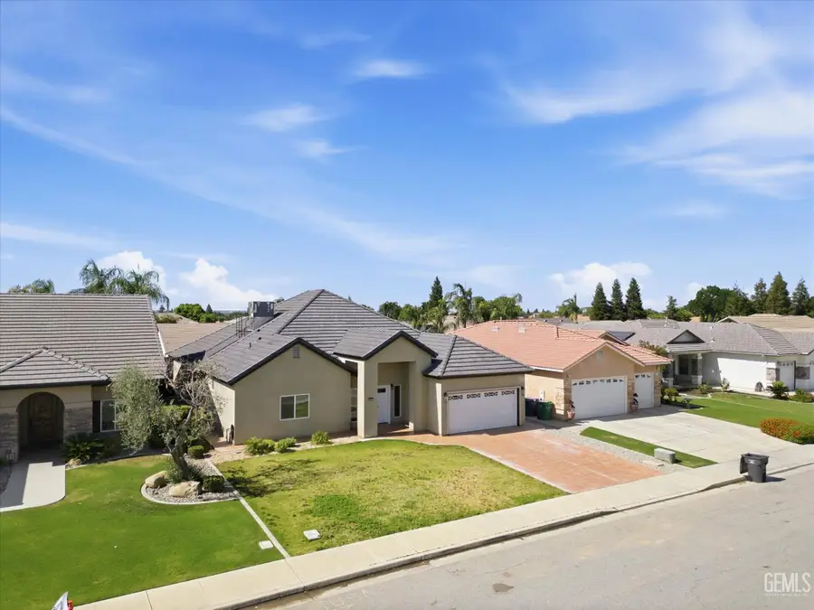 547 SHADY MEADOW COURT, Bakersfield, CA 93308 - #2