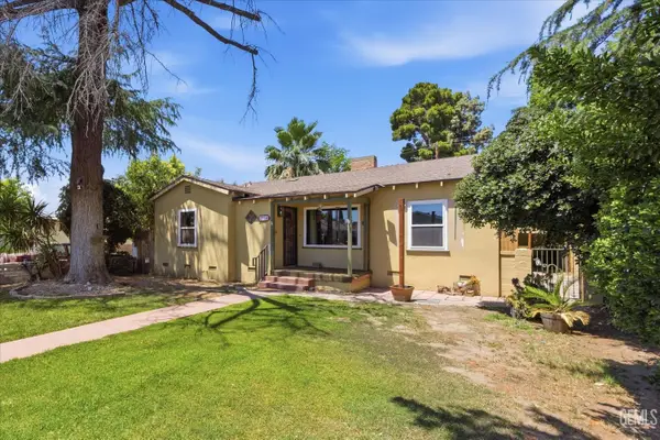 2016 LESTER STREET, Bakersfield, CA 93304