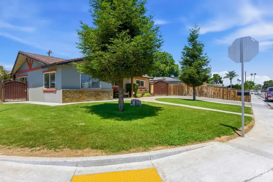 2417 ORIOLE STREET, Bakersfield, CA 93309 - #3