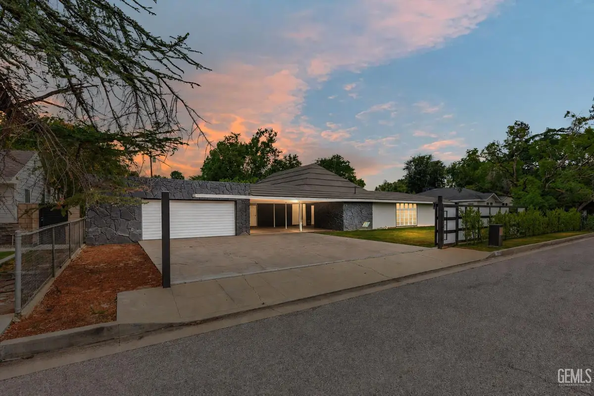 2308 SPRUCE STREET, Bakersfield, CA 93301 - #1
