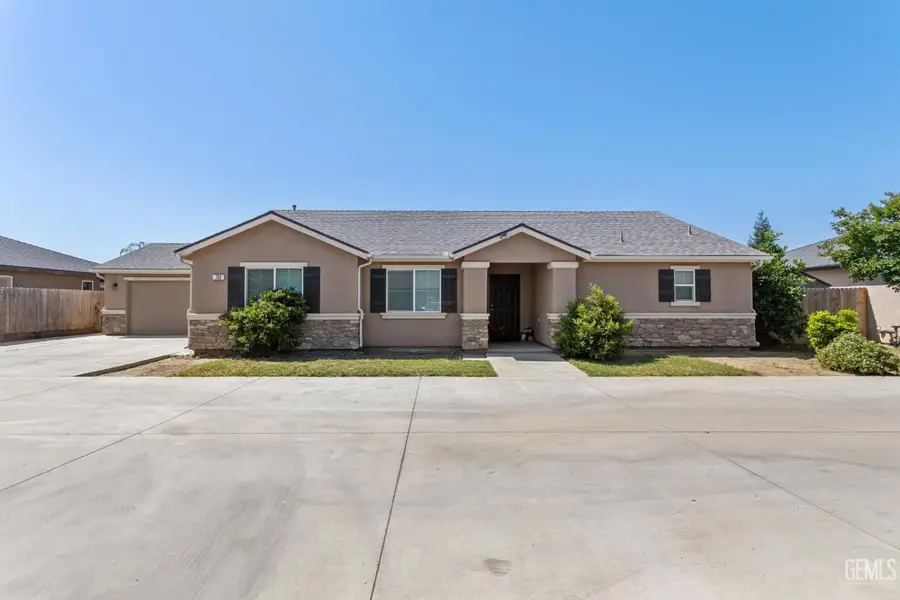 0 733 W. PEREZ, Visalia, CA 93291 - #2