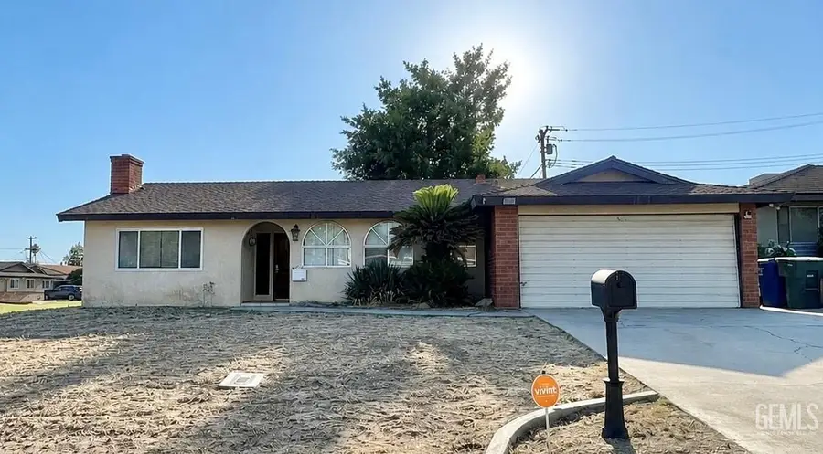3601 JODY COURT, Bakersfield, CA 93308 - #2
