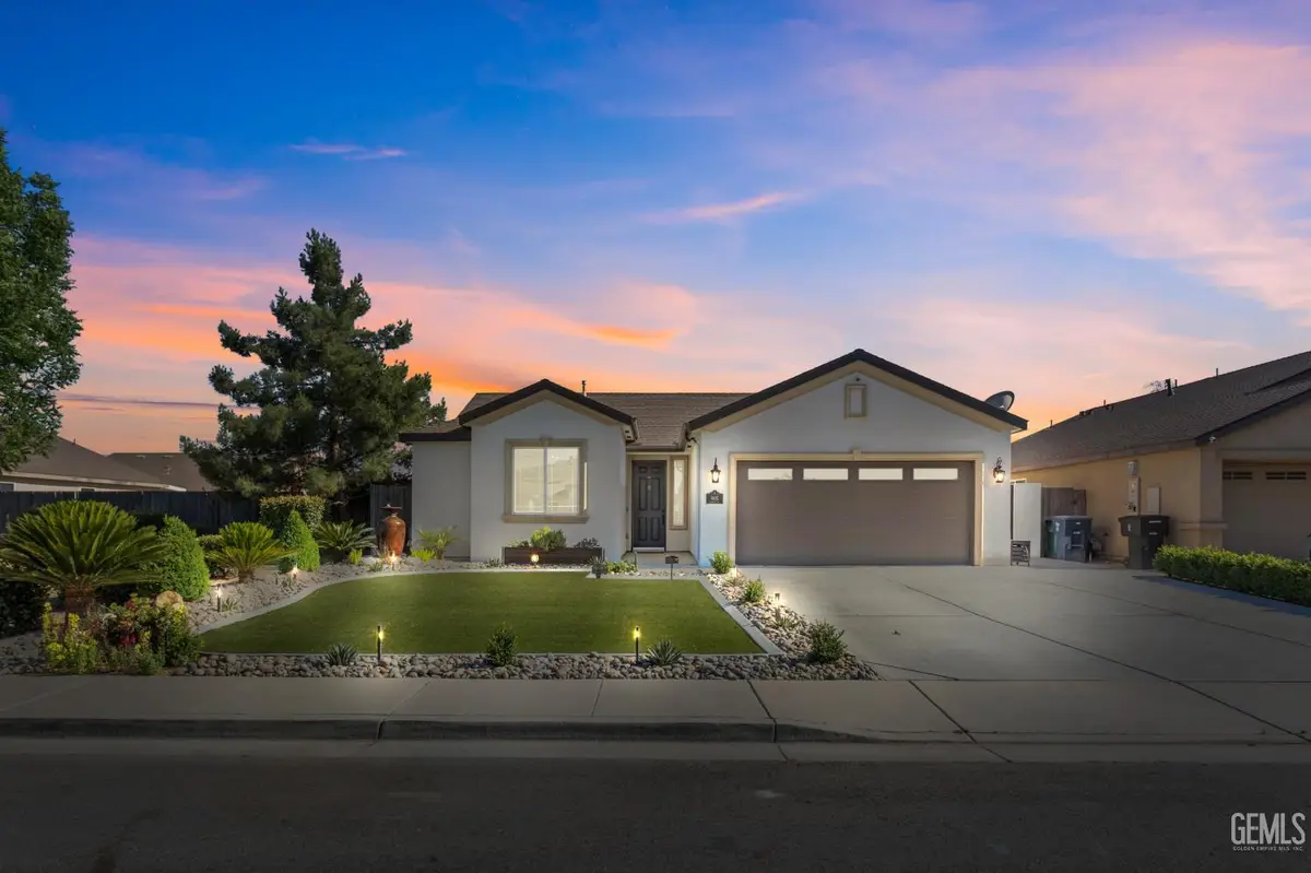 8905 CADBURY DRIVE, Bakersfield, CA 93311 - #1