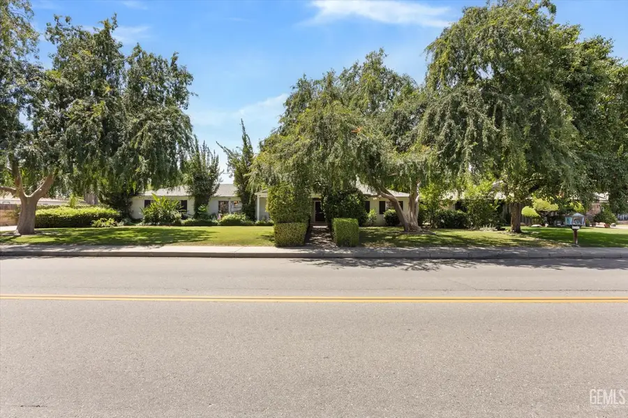 719 MANNEL AVENUE, Shafter, CA 93263 - #2