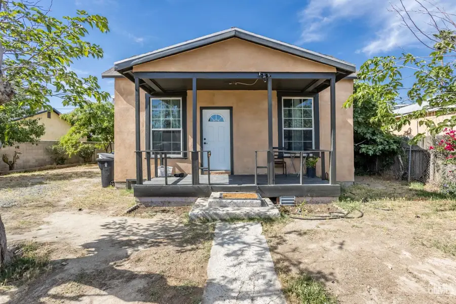 220 E 7TH STREET, Bakersfield, CA 93307 - #2