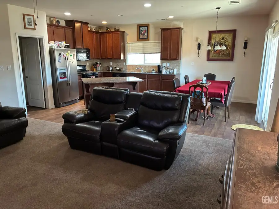 0 2315 COBERN #CA, Bakersfield, CA 93313 - #3