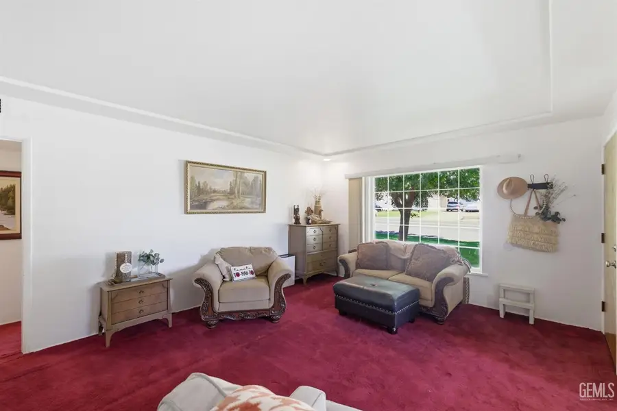 325 CIRCLE DRIVE, Bakersfield, CA 93308 - #2
