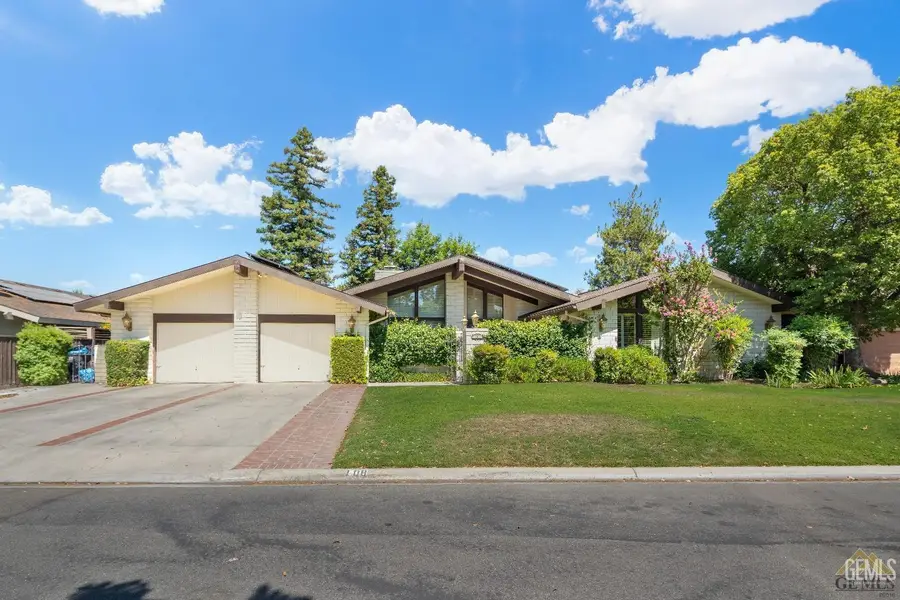 108 PORTALES REAL, Bakersfield, CA 93309 - #2