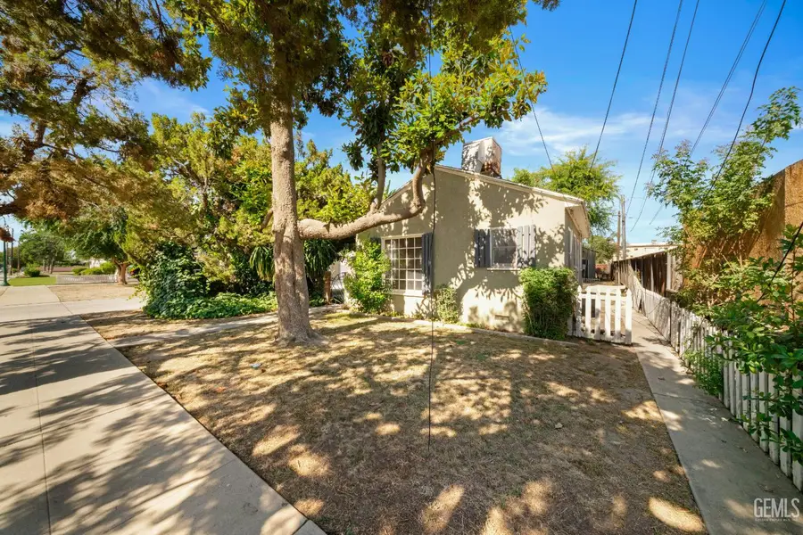 319 HOLTBY ROAD, Bakersfield, CA 93304 - #2