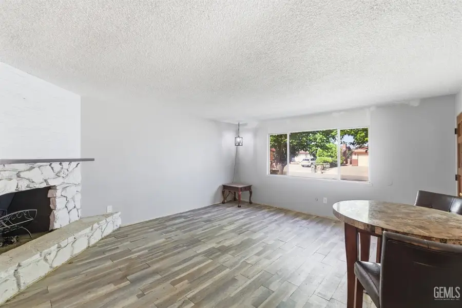 4304 AXMINSTER STREET, Bakersfield, CA 93307 - #3