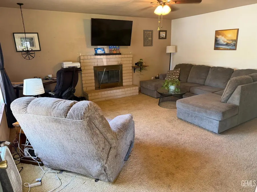 5901 WILSON ROAD, Bakersfield, CA 93309 - #3