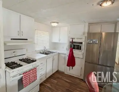 4401 HUGHES LN #200, Bakersfield, CA 93304 - #3