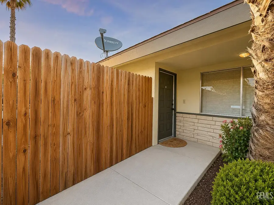 4000 CHRISTMAS TREE LANE, Bakersfield, CA 93306 - #3