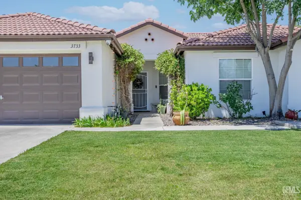 3733 MEADOW HILLS COURT, Bakersfield, CA 93308