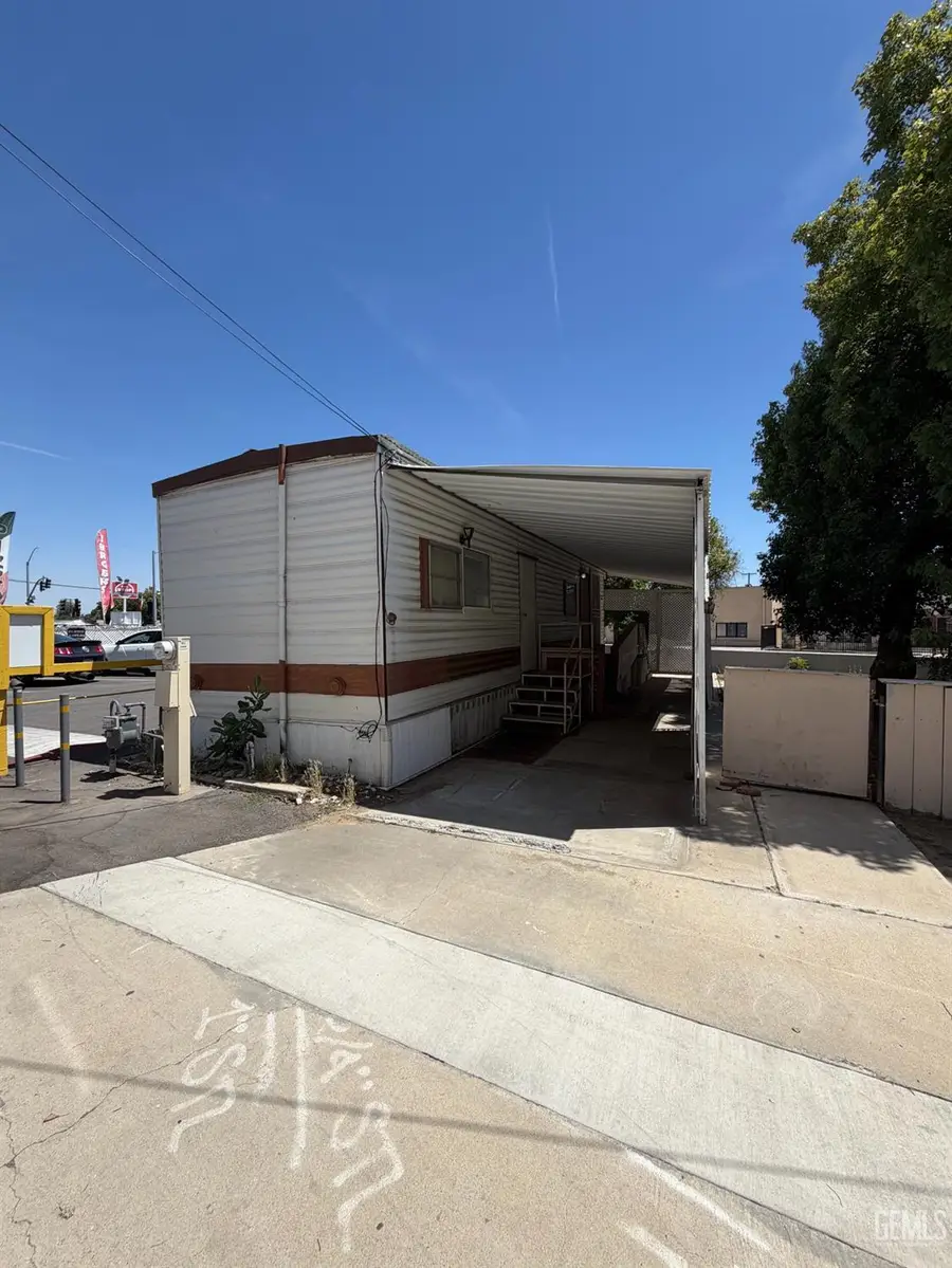 510 ROBERTS LN #22, Bakersfield, CA 93308 - #3