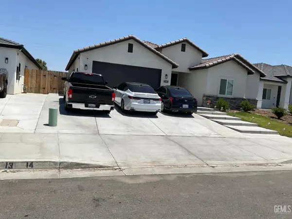5201 HAWKWATCH LANE, Bakersfield, CA 93306