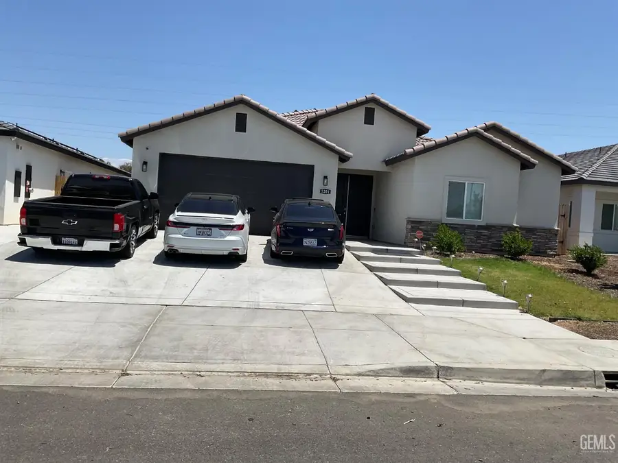 5201 HAWKWATCH LANE, Bakersfield, CA 93306 - #2