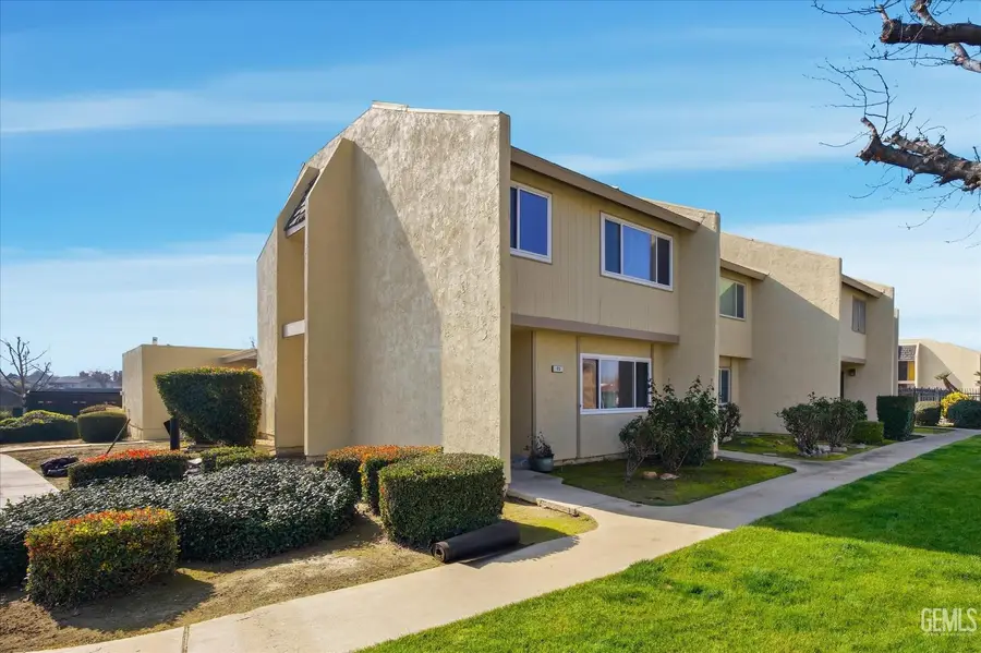 930 OLIVE DRIVE #15, Bakersfield, CA 93308 - #3