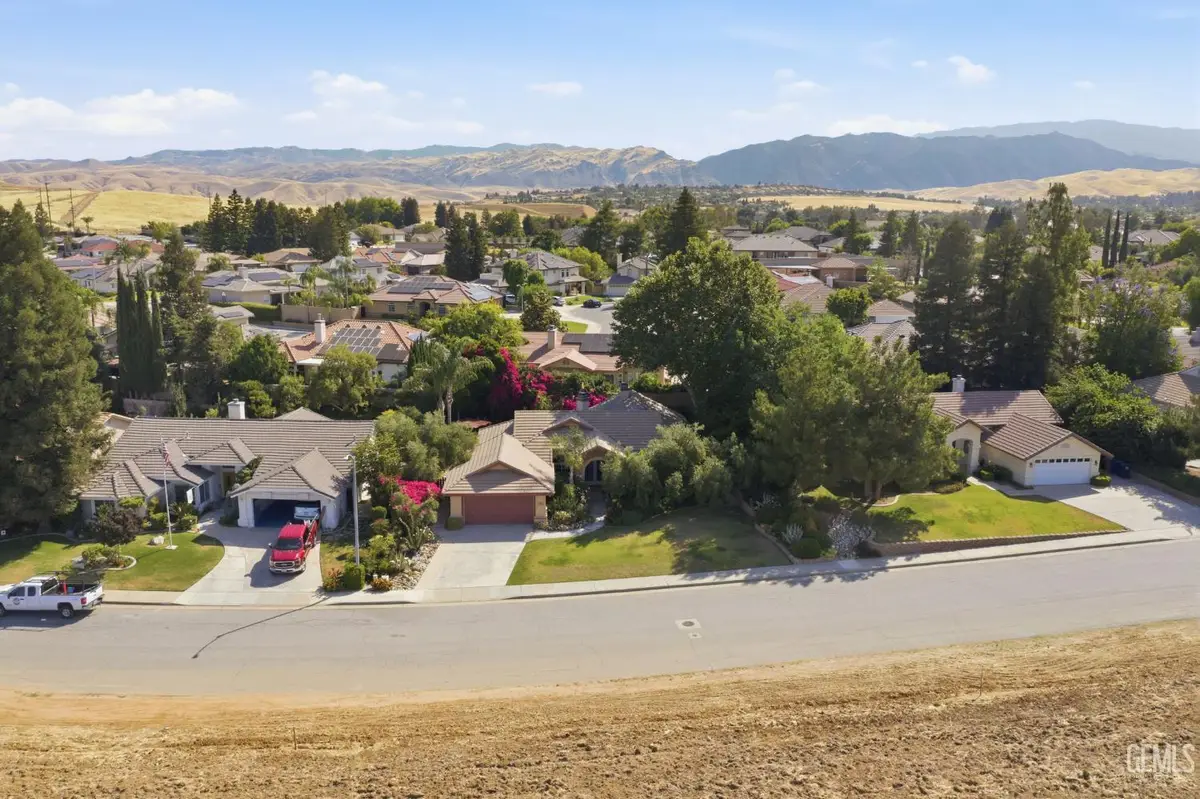 5715 VALLEY STREET, Bakersfield, CA 93306 - #1