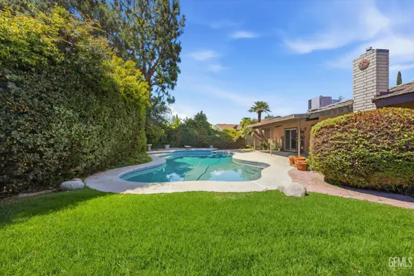 704 WINCHESTER STREET, Bakersfield, CA 93309