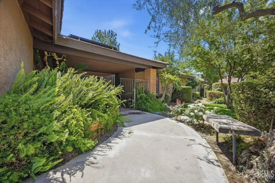 704 WINCHESTER STREET, Bakersfield, CA 93309 - #3