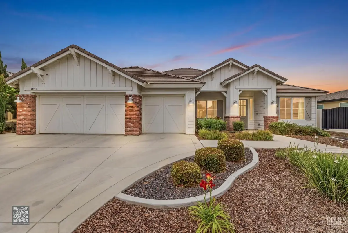 11712 HOLLYBROOK LANE, Bakersfield, CA 93311 - #1