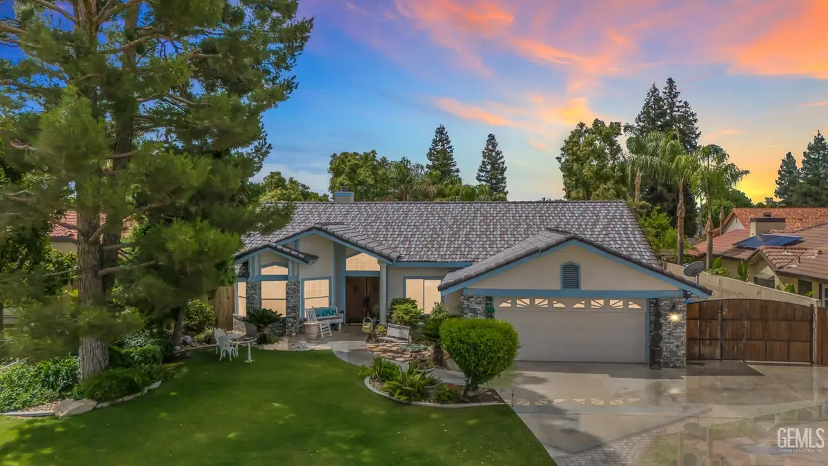 3315 SIERRA MEADOWS DRIVE, Bakersfield, CA 93313 - #1