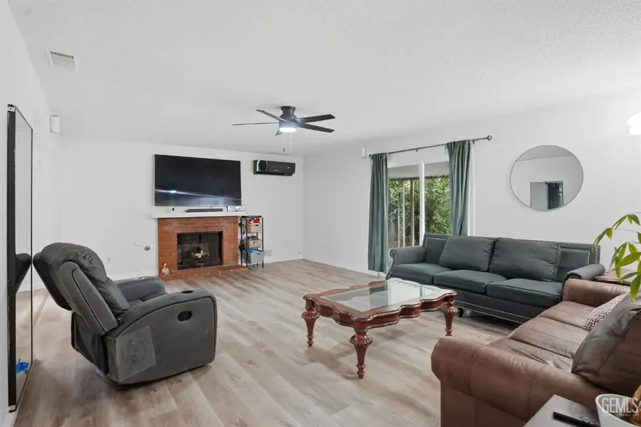 2413 CLARA ROAD, Bakersfield, CA 93304 - #2