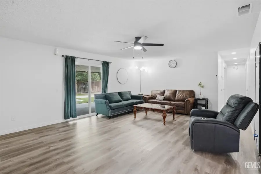 2413 CLARA ROAD, Bakersfield, CA 93304 - #3