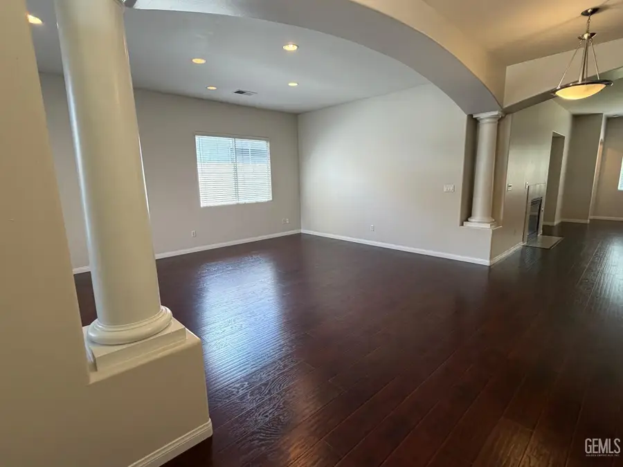 9213 LAKE VICTORIA DRIVE, Bakersfield, CA 93312 - #3