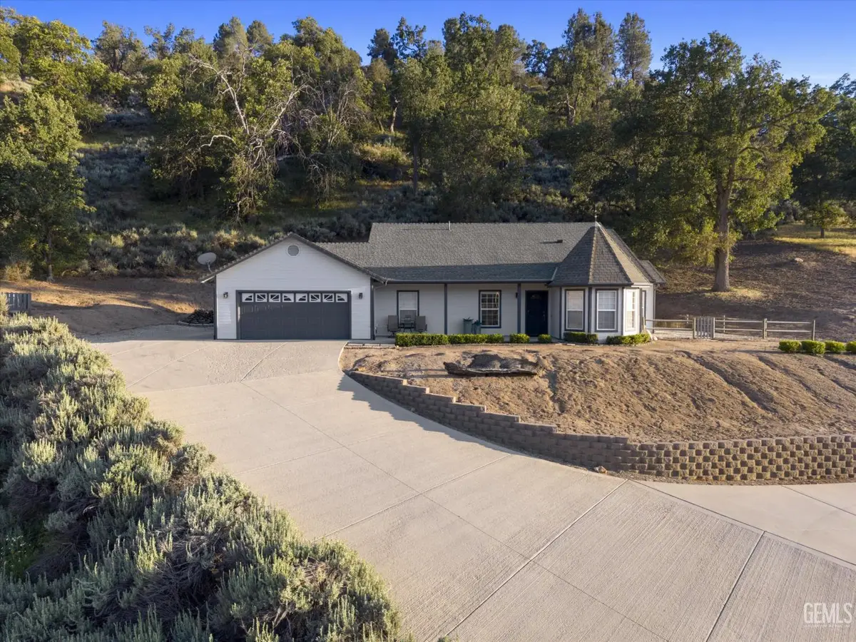 23300 CALICO COURT, Tehachapi, CA 93561 - #1