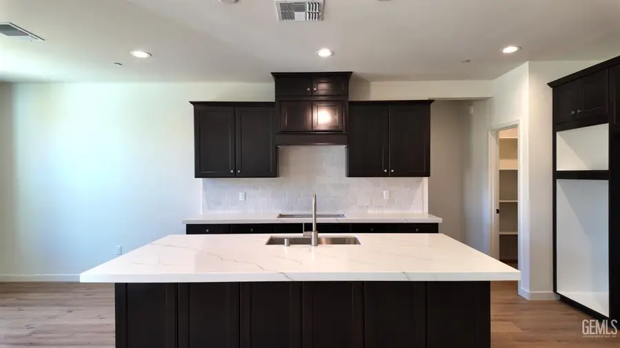 14637 ALPENGLOW, Bakersfield, CA 93314 - #3