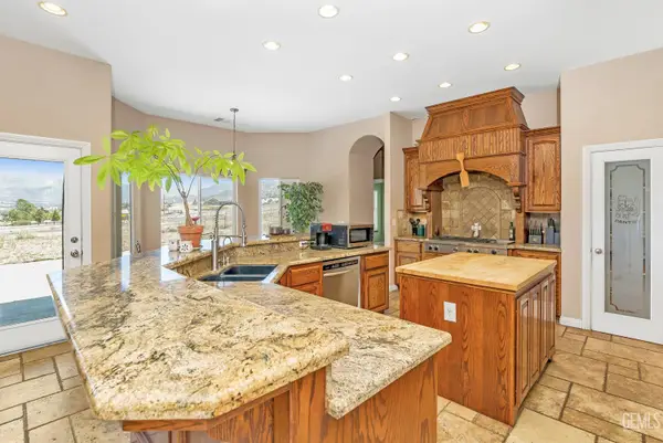 20900 FALLEN LEAF DRIVE, Tehachapi, CA 93561