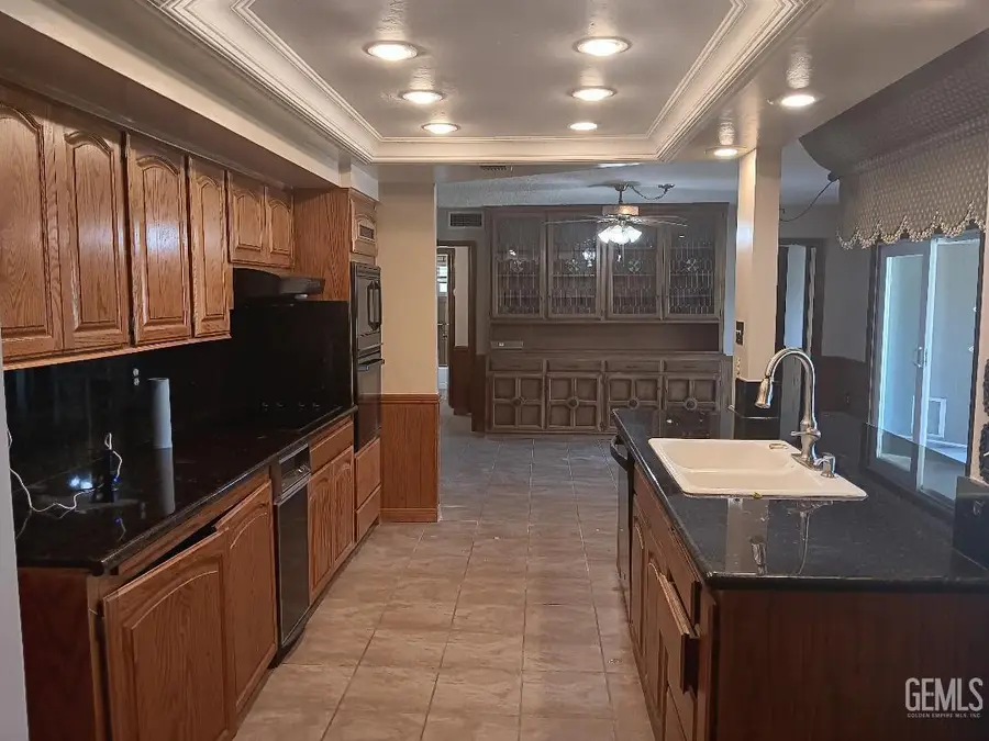 5917 BURKE WAY, Bakersfield, CA 93309 - #3