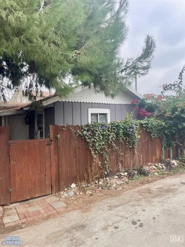 217 E MONETA AVENUE, Bakersfield, CA 93308