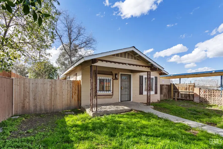 2521 P STREET, Bakersfield, CA 93301 - #3