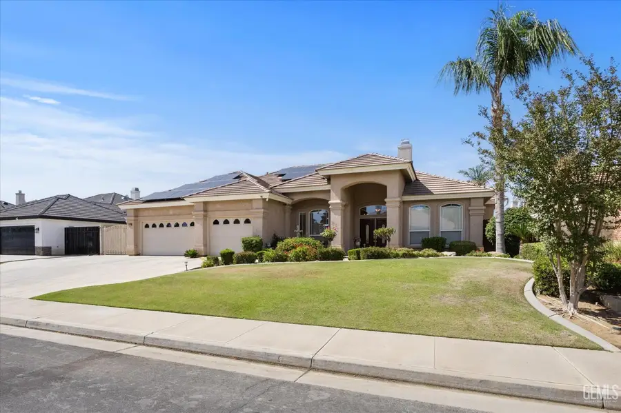 11402 DARLINGTON AVENUE, Bakersfield, CA 93312 - #2