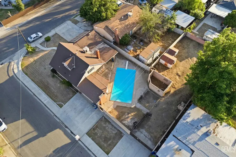2300 LA FRANCE DRIVE, Bakersfield, CA 93304 - #3