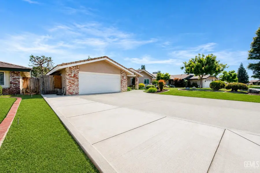 7809 CAROL SUE COURT, Bakersfield, CA 93308 - #3