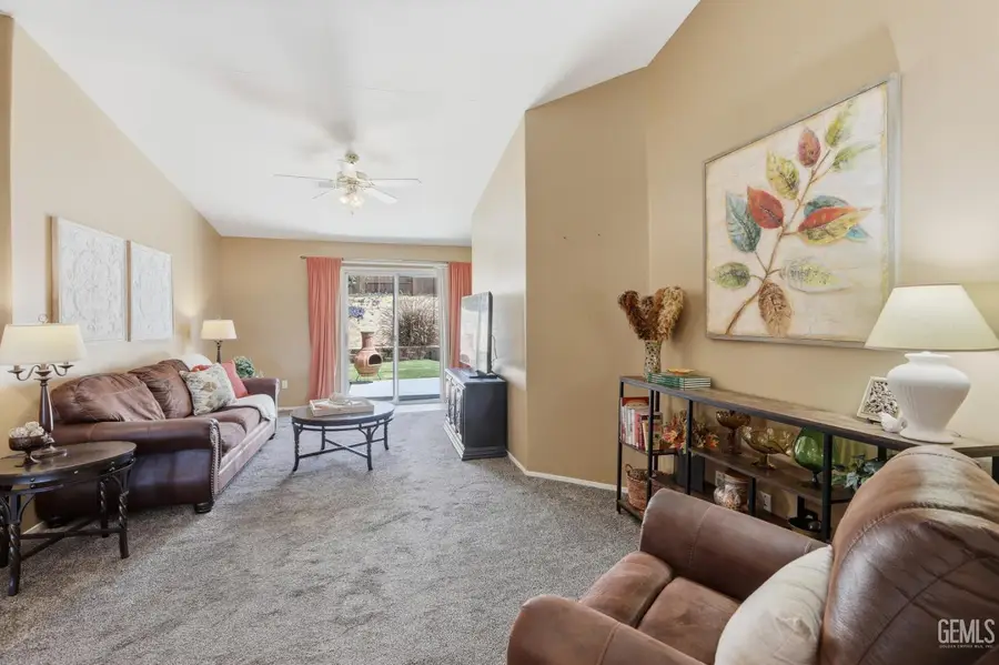 536 SUNSET MEADOW LANE, Bakersfield, CA 93308 - #2