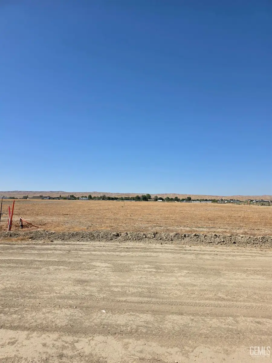 28144 VALLEY WEST ROAD, Taft, CA 93268 - #3