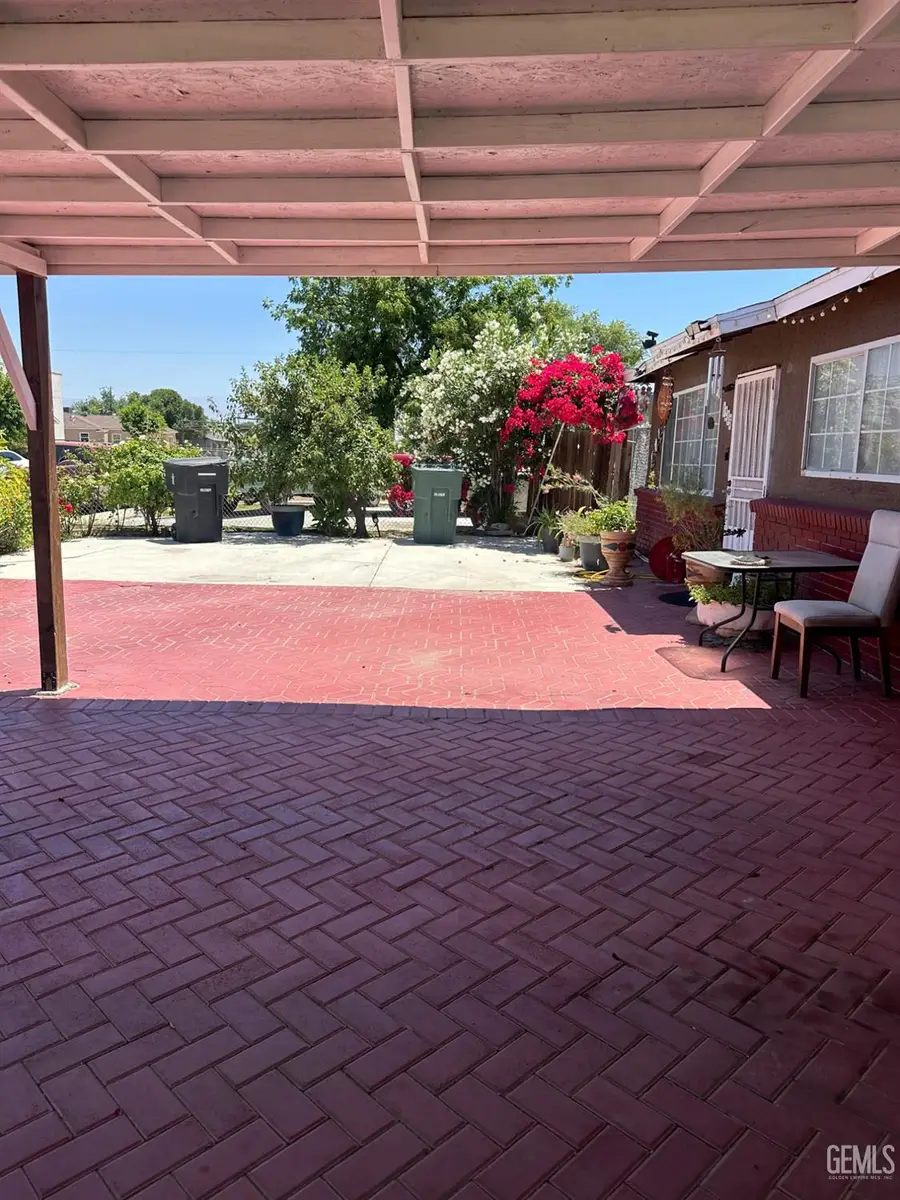 1205 RALSTON STREET, Bakersfield, CA 93307 - #3