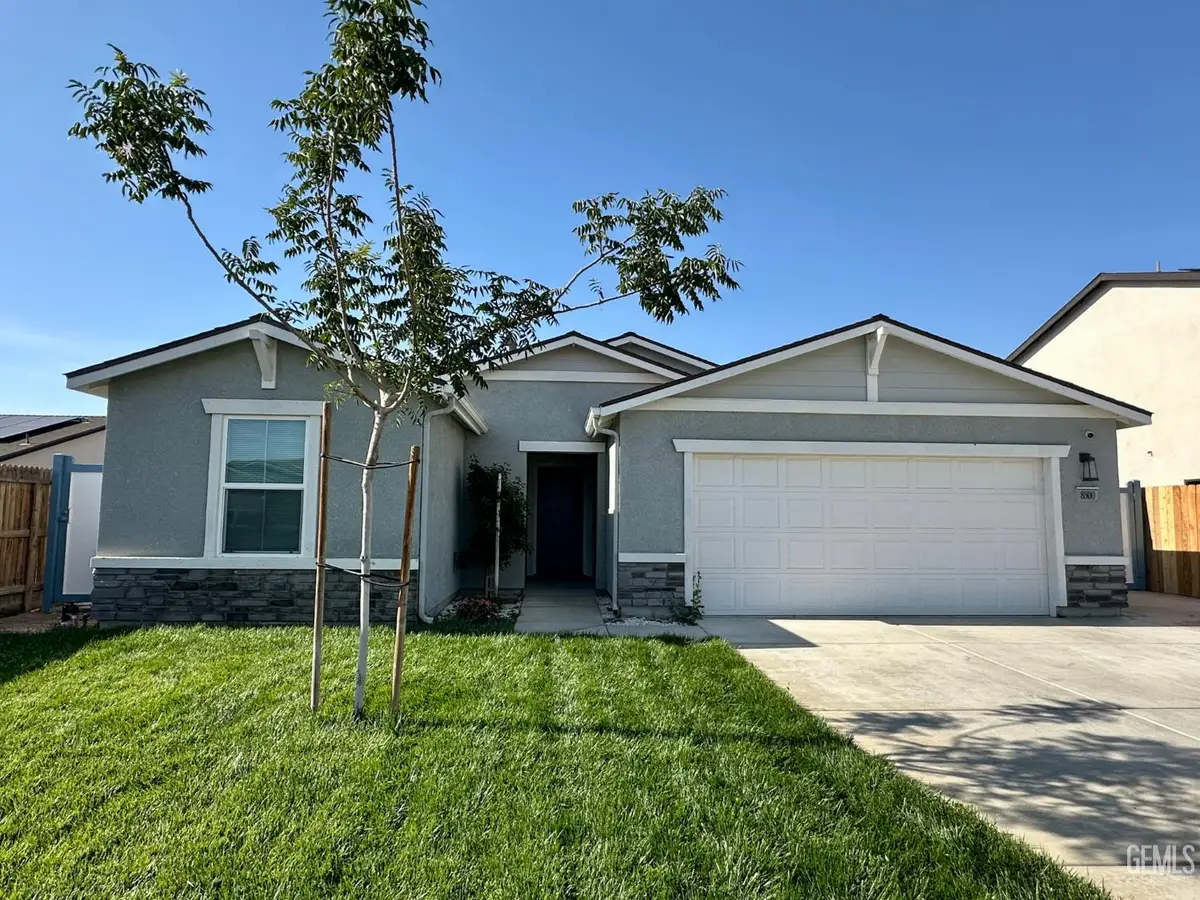 8500 AKERO AVENUE, Bakersfield, CA 93307 - #1