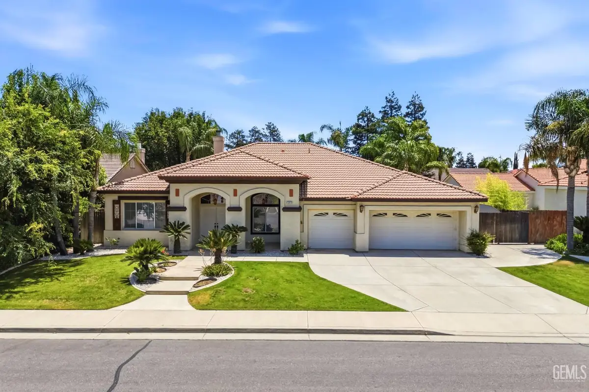 12413 MONTEREY BEACH DRIVE, Bakersfield, CA 93311 - #1