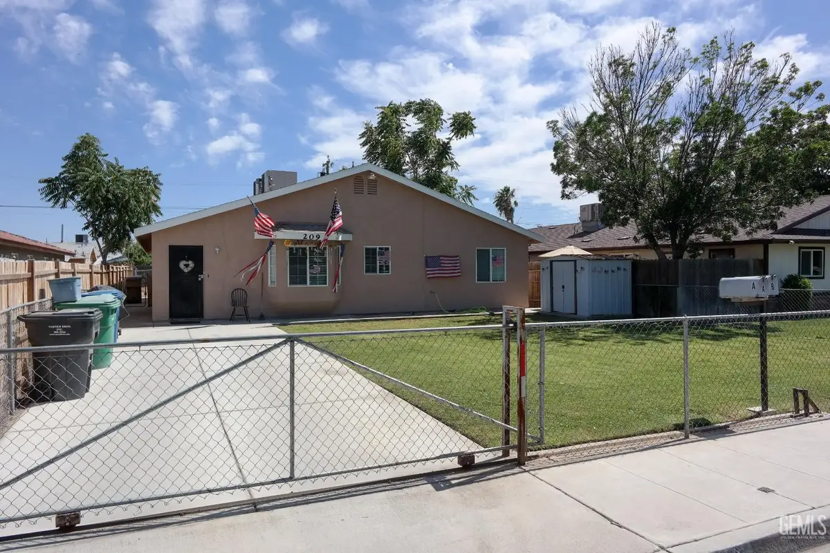 209 E MONETA AVENUE, Bakersfield, CA 93308 - #1