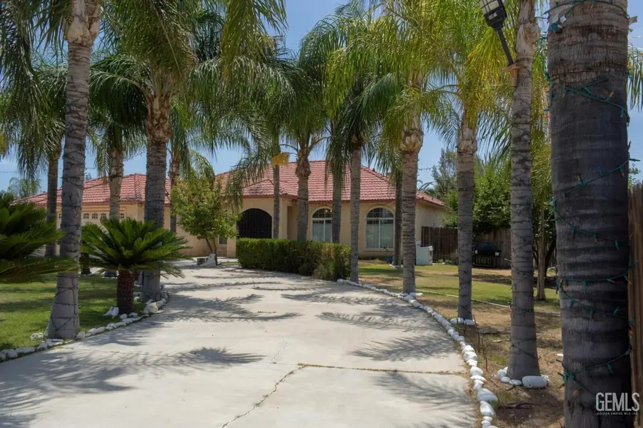 5717 OASIS AVENUE, Bakersfield, CA 93307 - #2