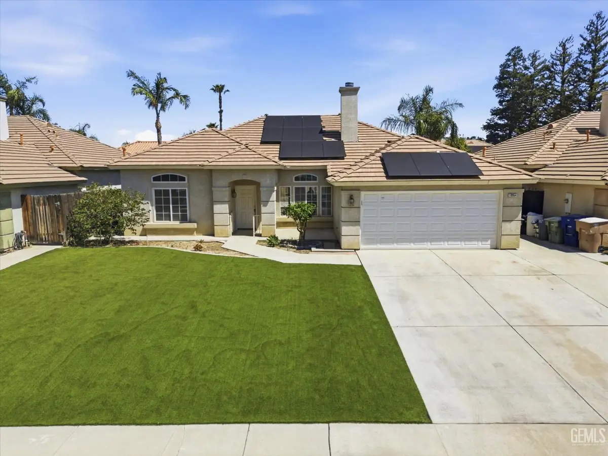 10904 MIRAGE DRIVE, Bakersfield, CA 93313 - #1