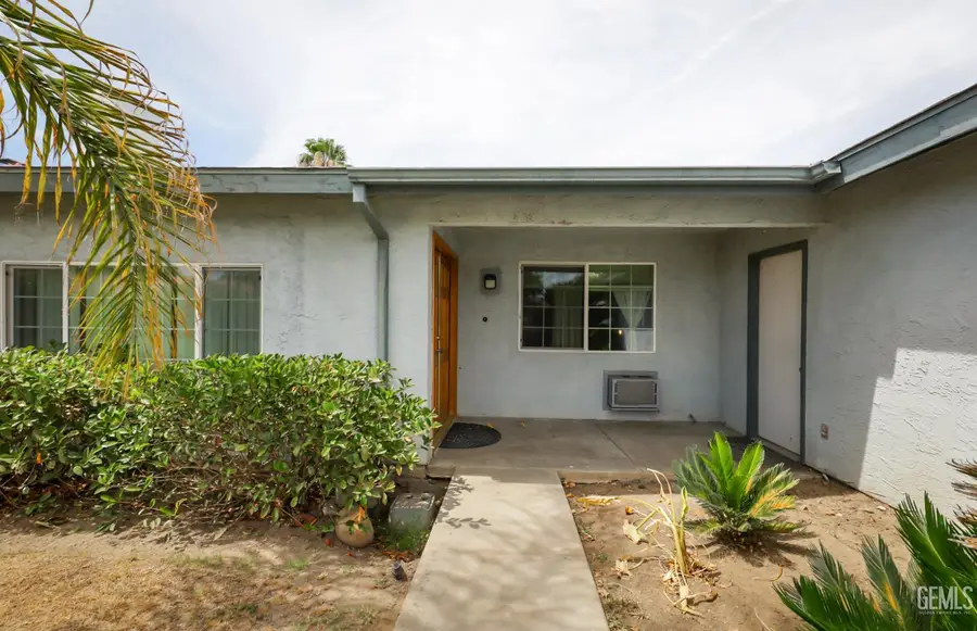 6112 HERB WAY, Bakersfield, CA 93309 - #2